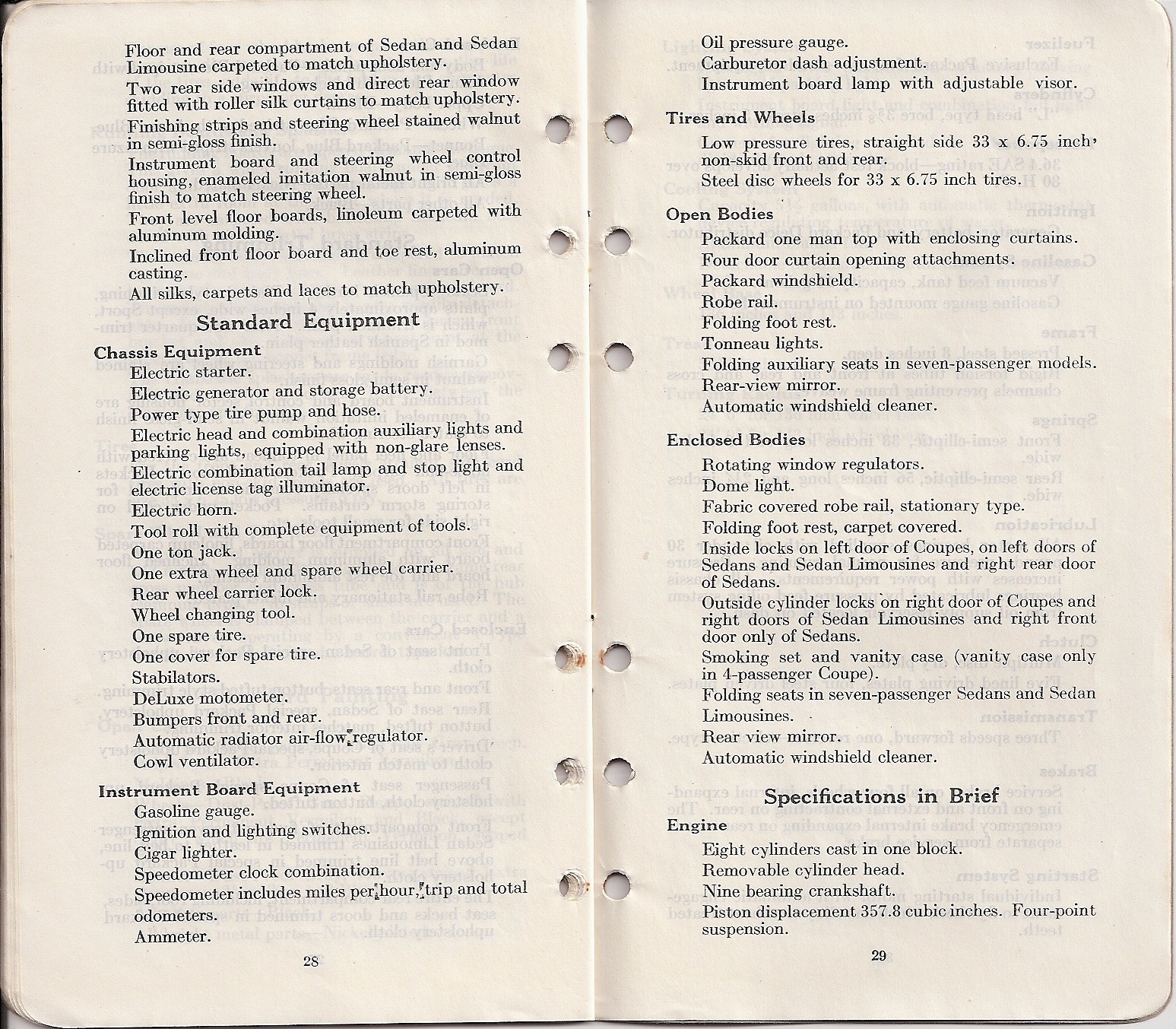 n_1925 Packard Eight Facts Book-28-29.jpg